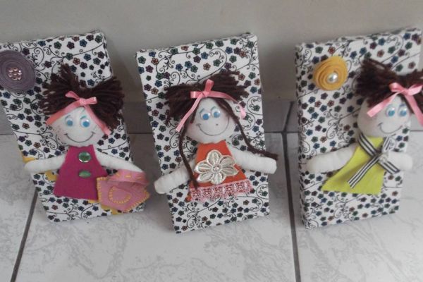 Quadrinho infantil bonequinhas